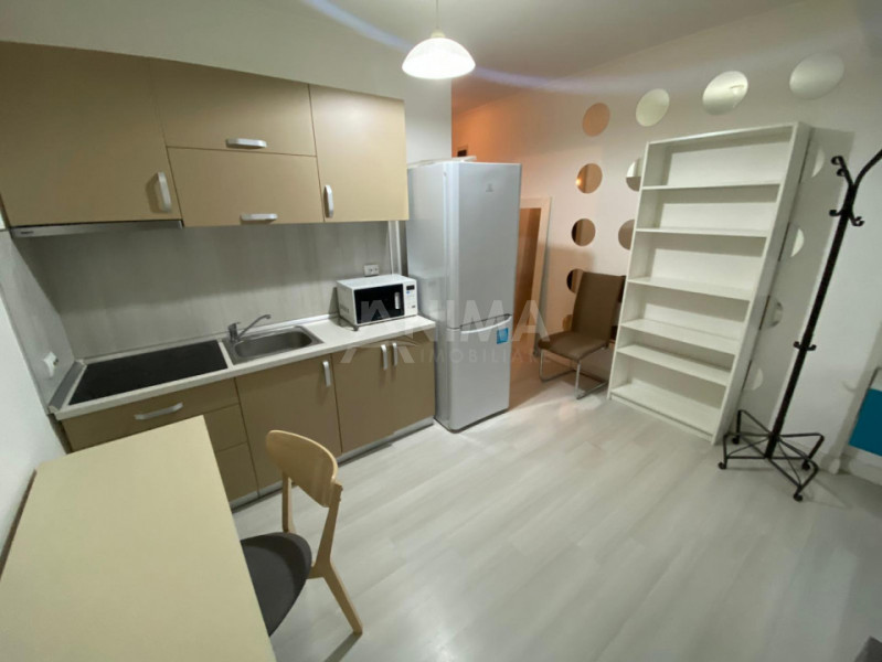 Apartament tip studio de inchiriat, mobilat utilat modern, zona UMF