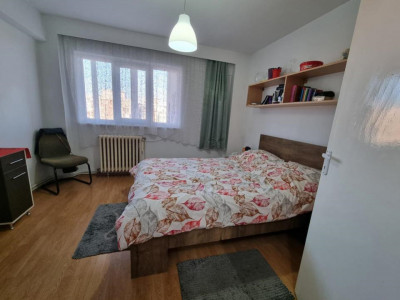 Apartament cu 2 camere decomandate de vanzare in zona strazii Dunarii