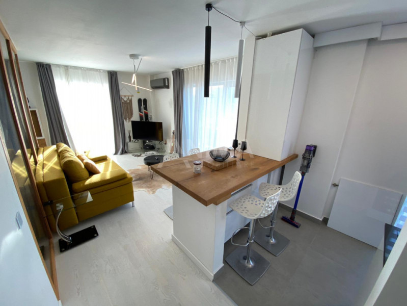 Apartament mobilat si utilat modern, balcon 18mp, zona Europa