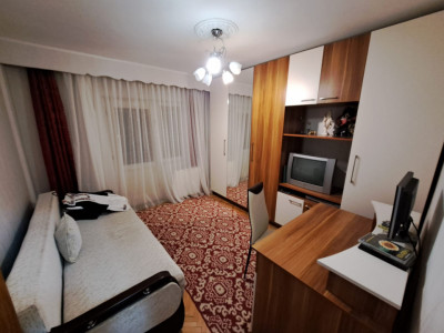 Apartament cu 3 camere situat in Manastur in zona strazii Tasnad