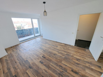 Prima inchiriere! Apartament cu 2 camere, parcare, zona Semicentrala