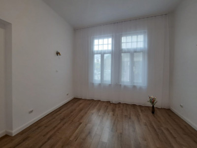 Apartament 1 camera in zona ultracentrala, ideal birouri