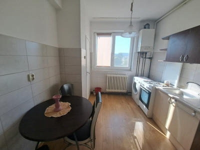 Apartament cu 2 camere decomandate, finisat, mobilat si utilat modern