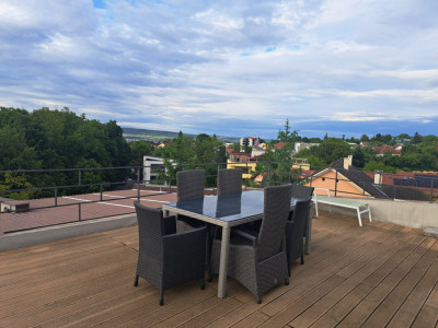 Apartament spațios cu 3 camere și terasă panoramică de 40 mp