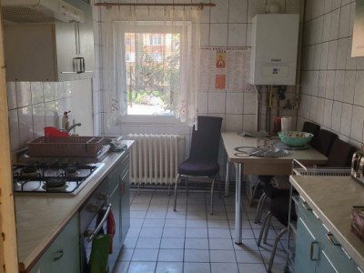 Apartament cu 3 camere, etaj 1, 62 mp utili, finisat si mobilat