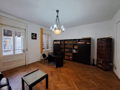 Apartament o camera, zona Tribunal, Pavel Rosca