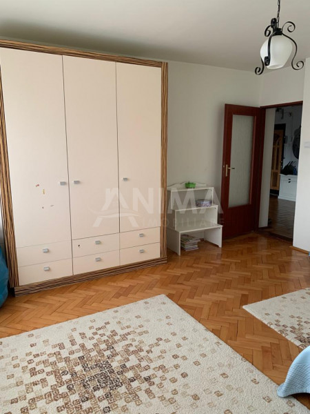 Apartament cu 3 camere de inchiriat in zona strazii Nicolae Titulescu